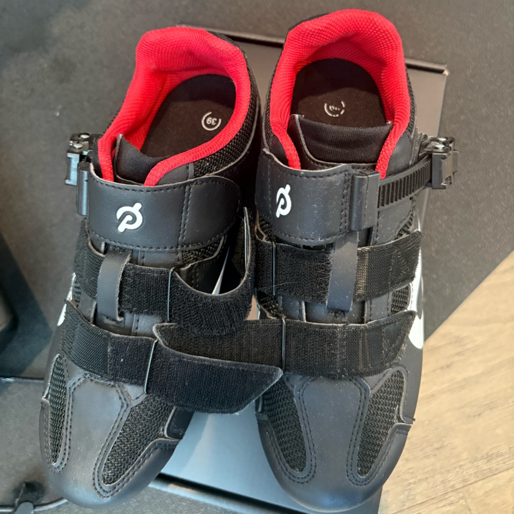 Peloton Black and Red Cycling Shoes Size 39